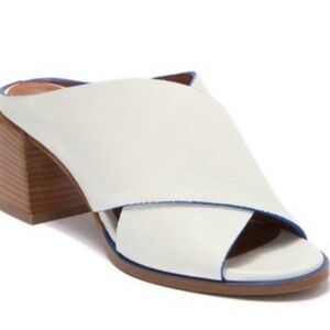 AQUATALIA Janna Tumbled Calf Leather Sandals White / Blue trim